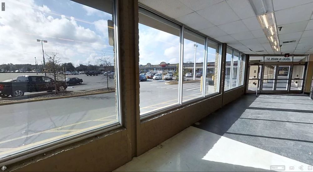 2500 - VACANT